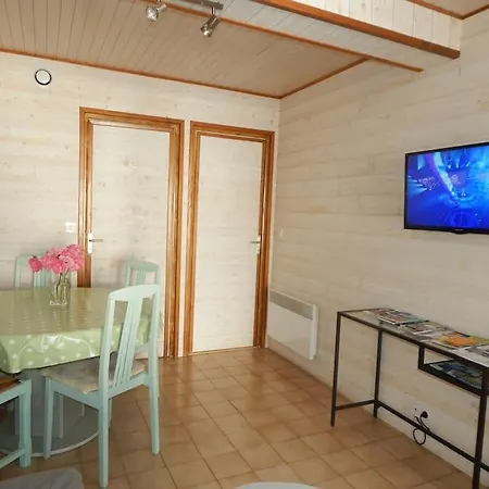 St Malo Maison Avec Jardin Proche Gare Plage Intramuros Chien Admis Parking Gratuit Saint-Malo Exterior foto