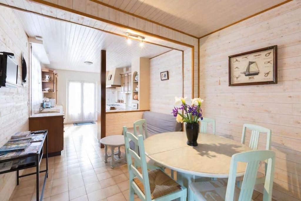 St Malo Maison Avec Jardin Proche Gare Plage Intramuros Chien Admis Parking Gratuit Holiday home